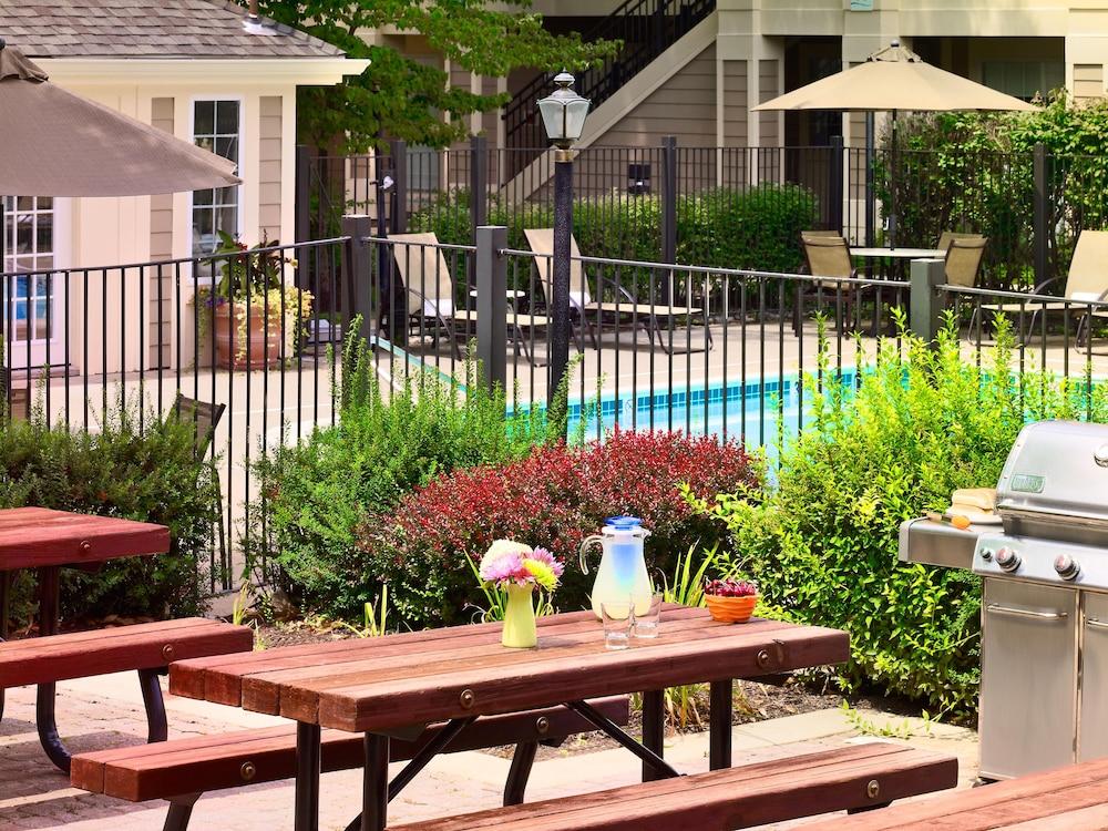 Sonesta Simply Suites Cleveland Westlake Exterior foto